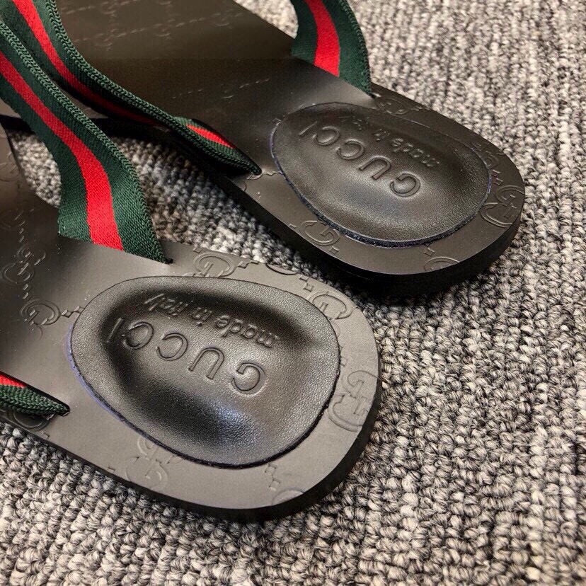 Z5R76B5 Fashion Slippers
