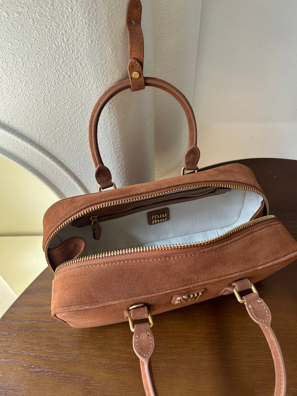 B1P46A148 Popular leather bags(27x12x9cm)