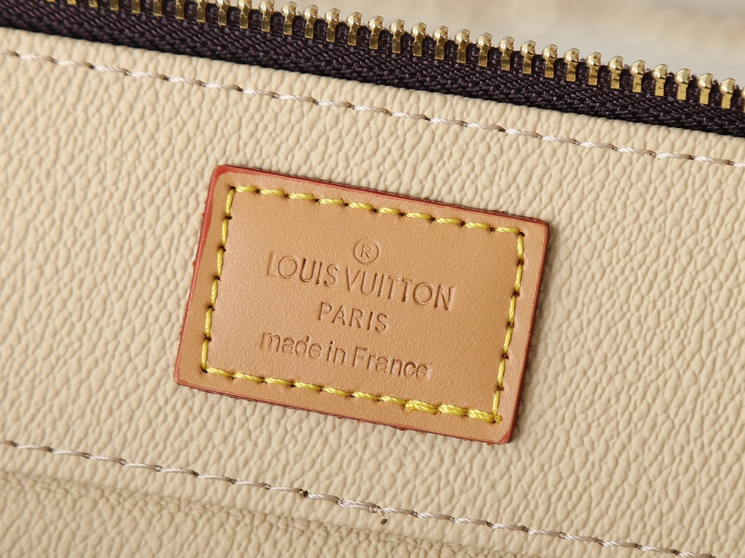 B1P76E6 Fashion leather bag