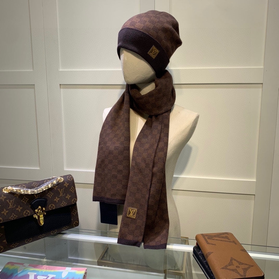 M1R96E22 Fashion Hat and scarf set
