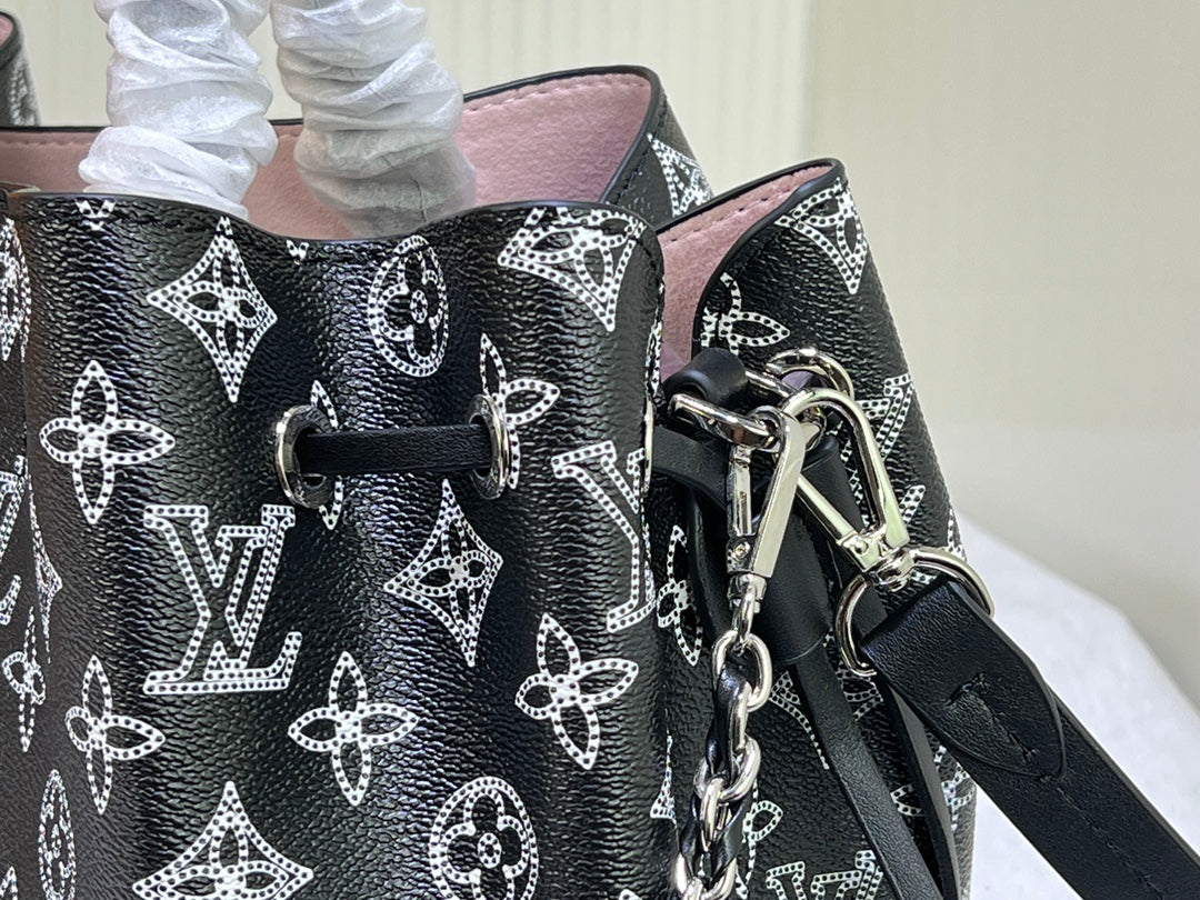 15XE13B Popular  leather bag)