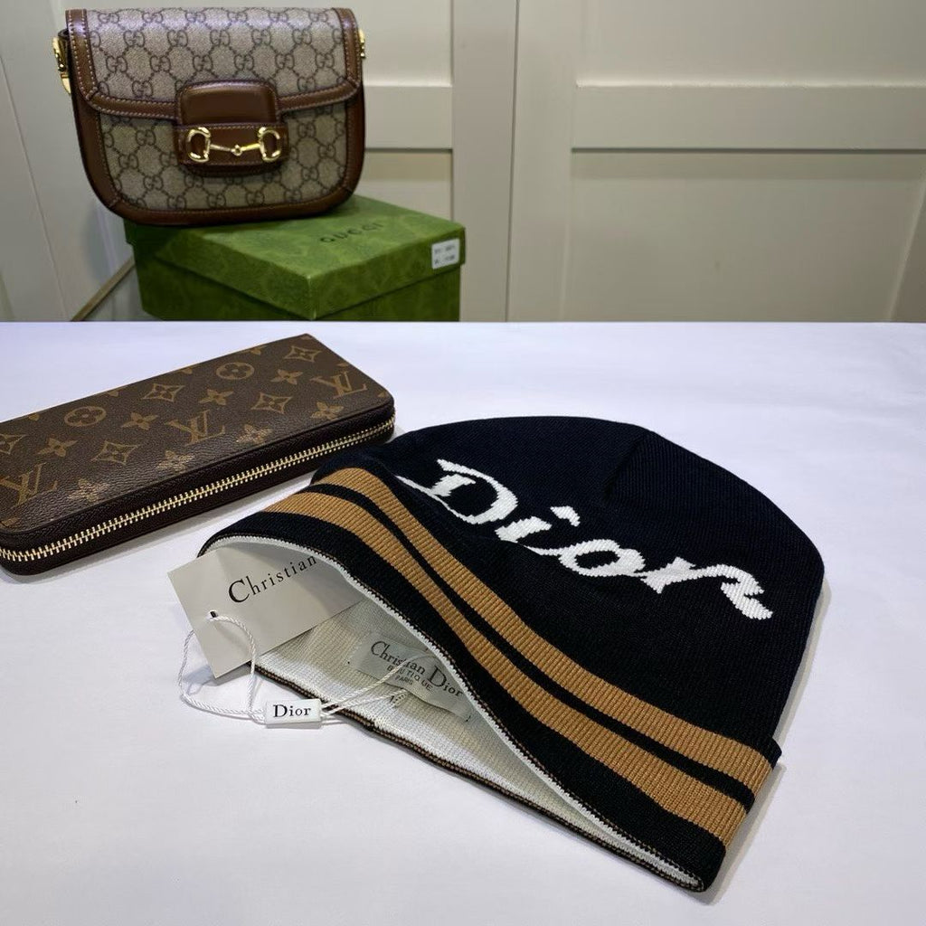 M1R86D59 Fashion hats