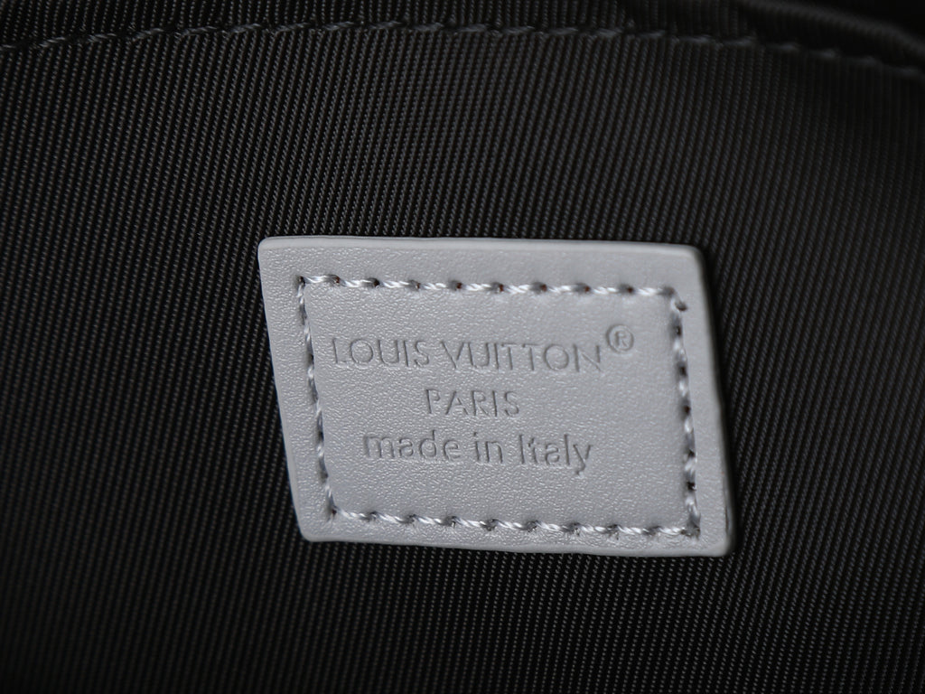 B1R76E55 Fashion bag
