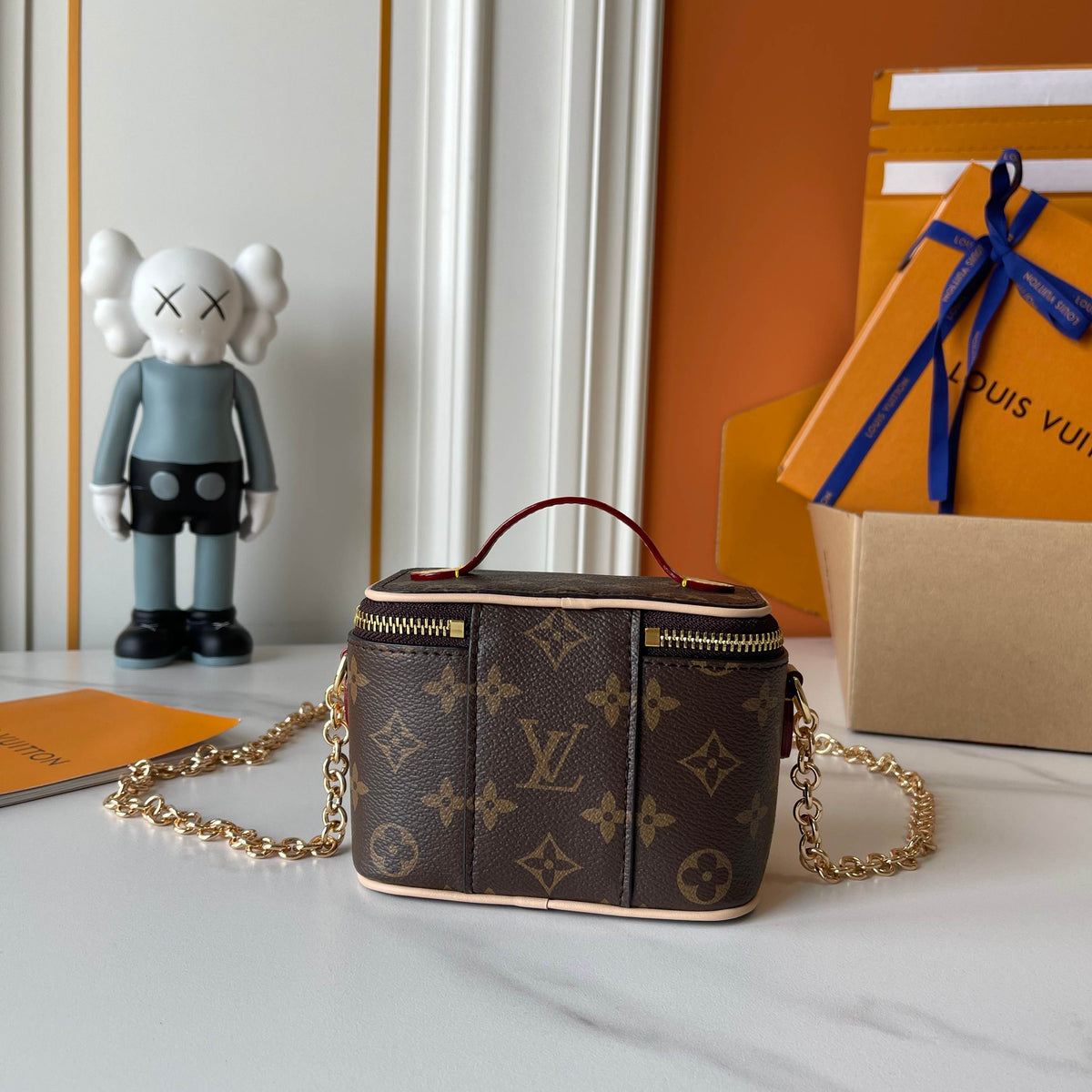 156NE20B Popular leather bag