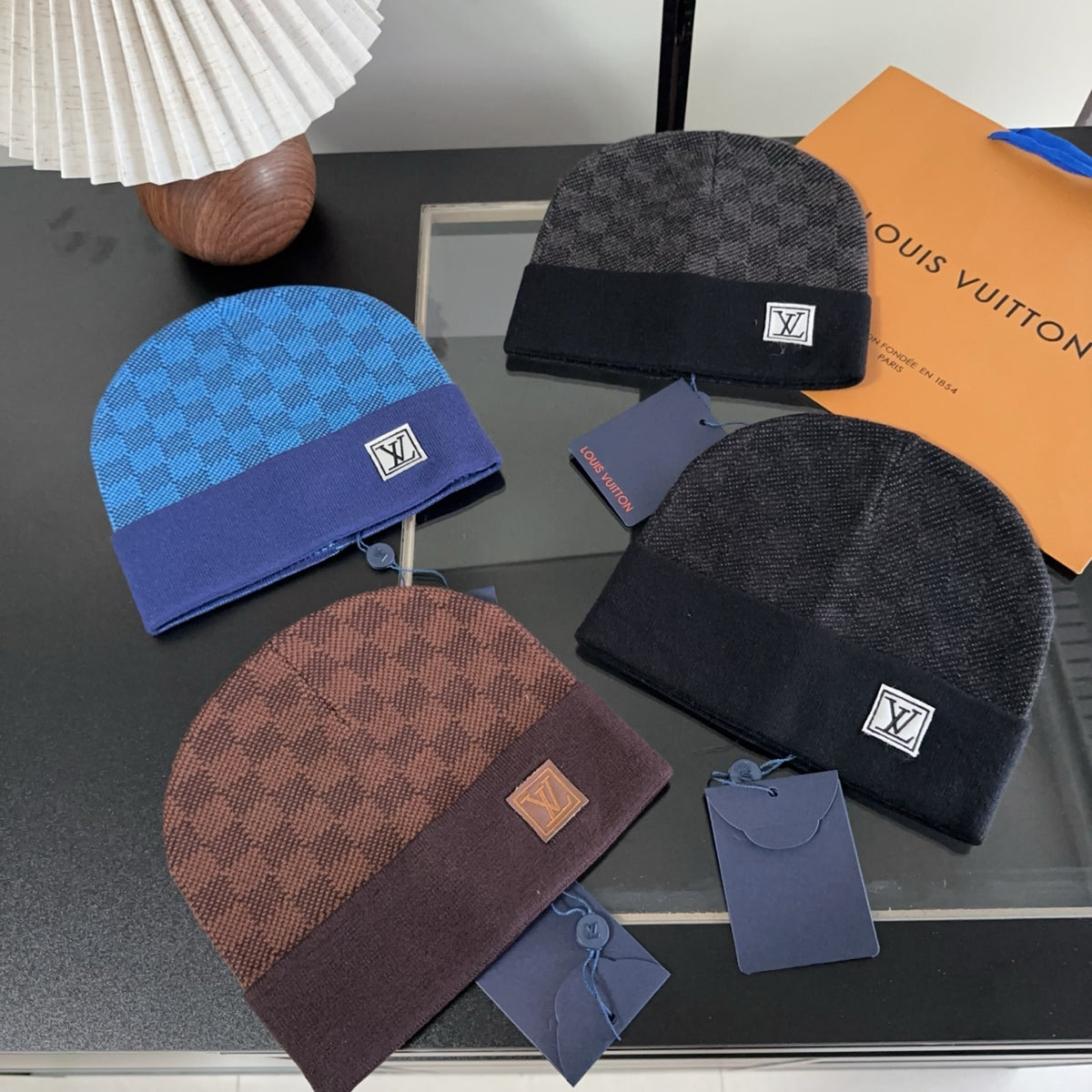 M1R86E18 Fashion hats