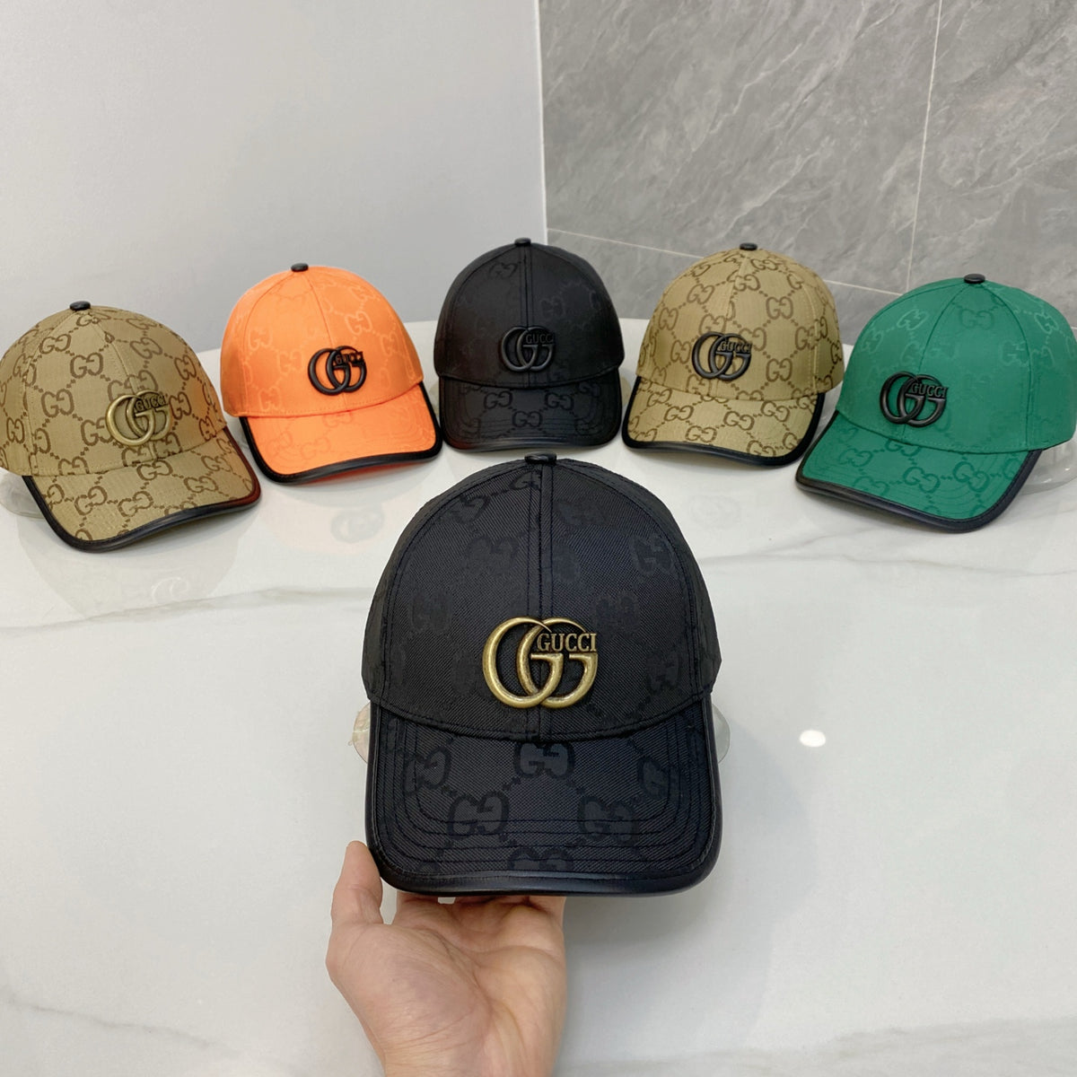 M1R86B130 Fashion hats