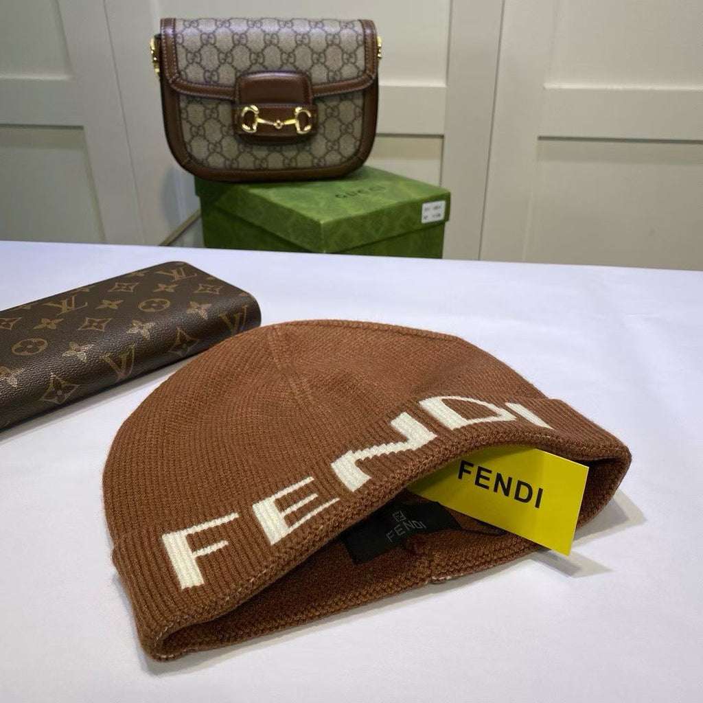 M1R86F63 Fashion hats