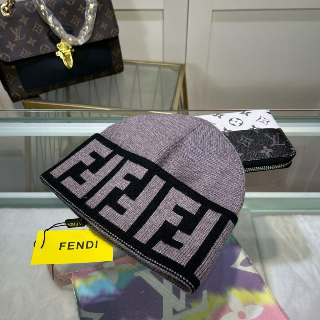 M1R86F79 Fashion hats