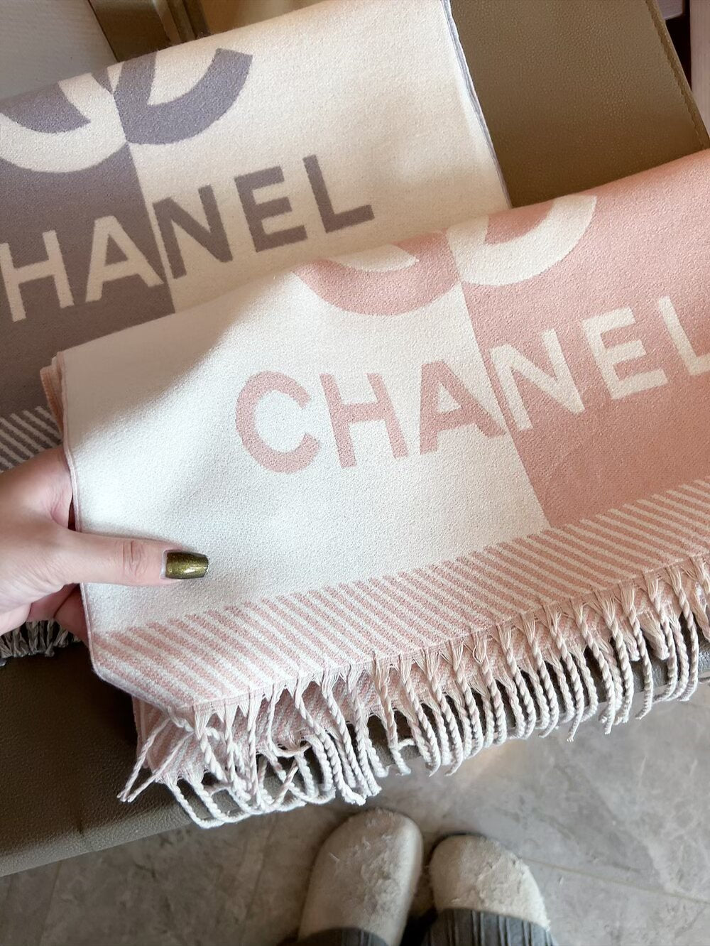 W1R86C70 Popular Winter Scarves