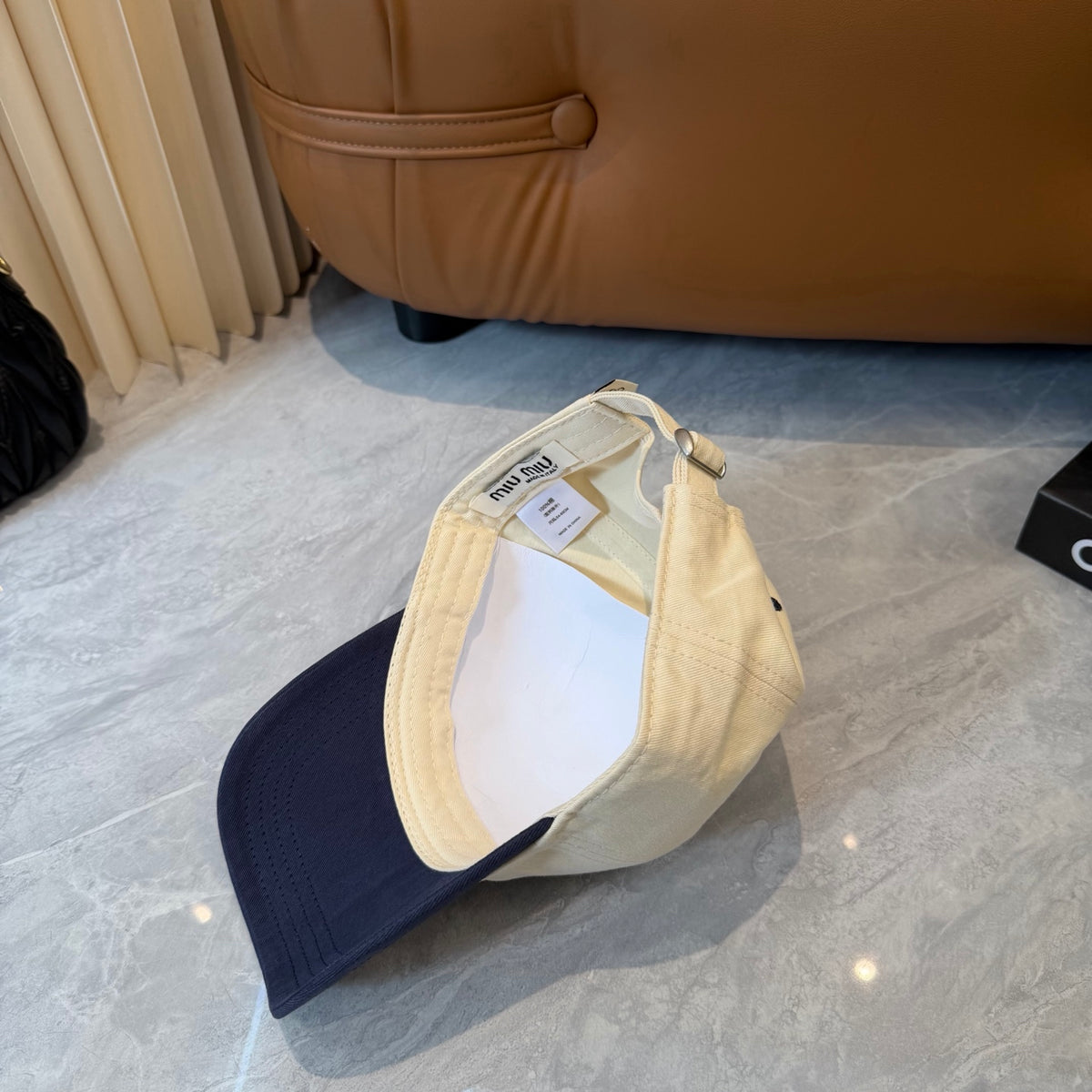 M1R76A8 Fashion hats