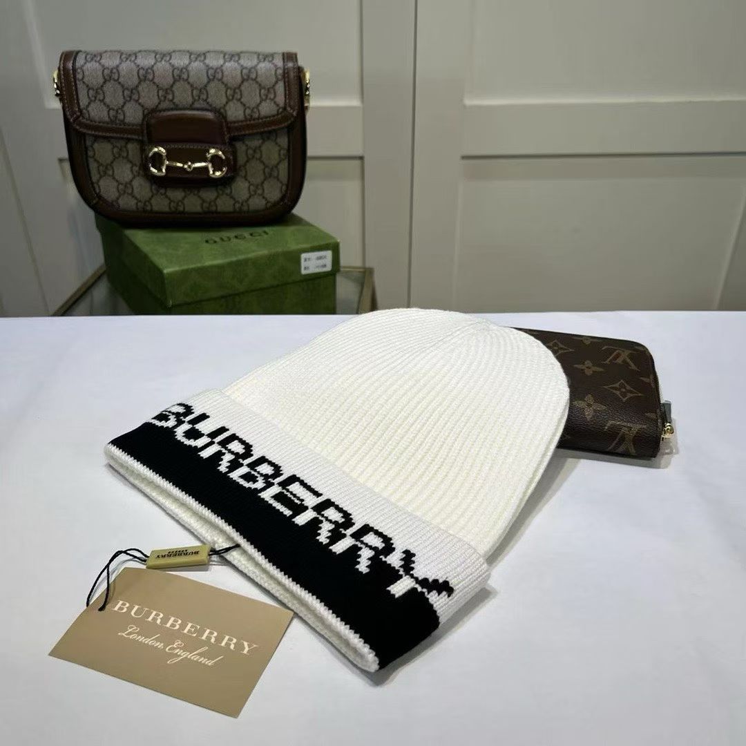 M1R86R80 Fashion hats