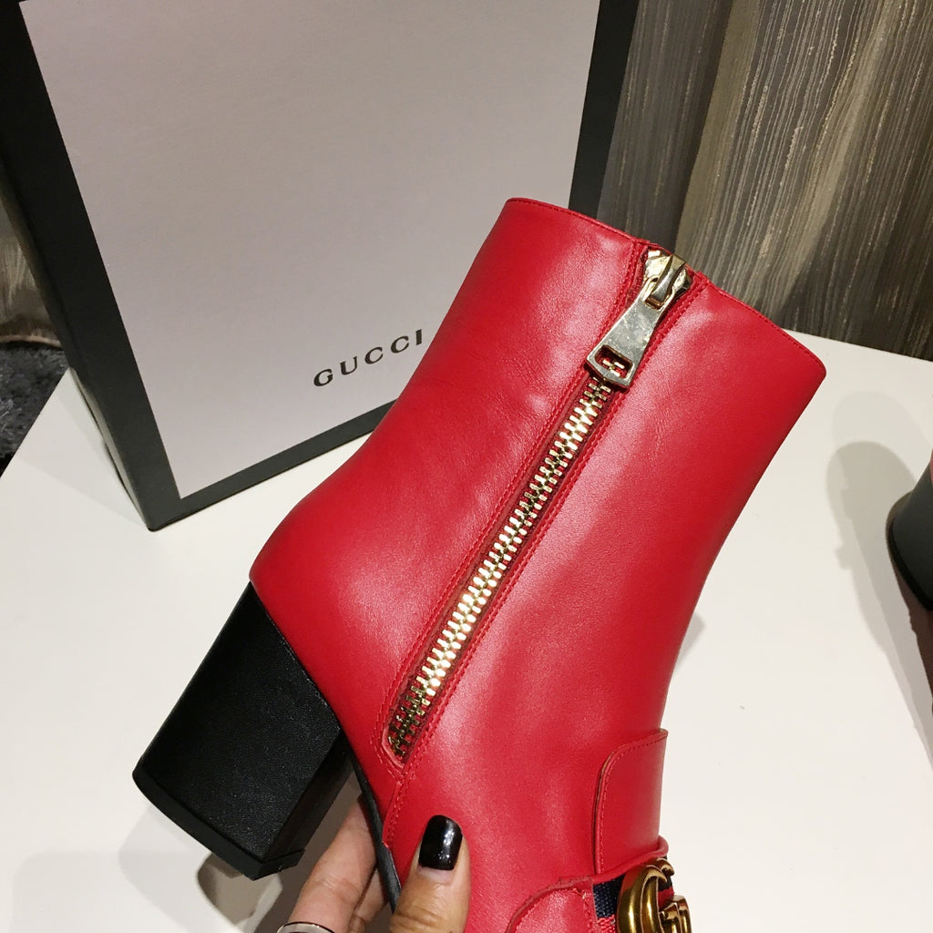 Z2P96B24 Popular high-quality shoes