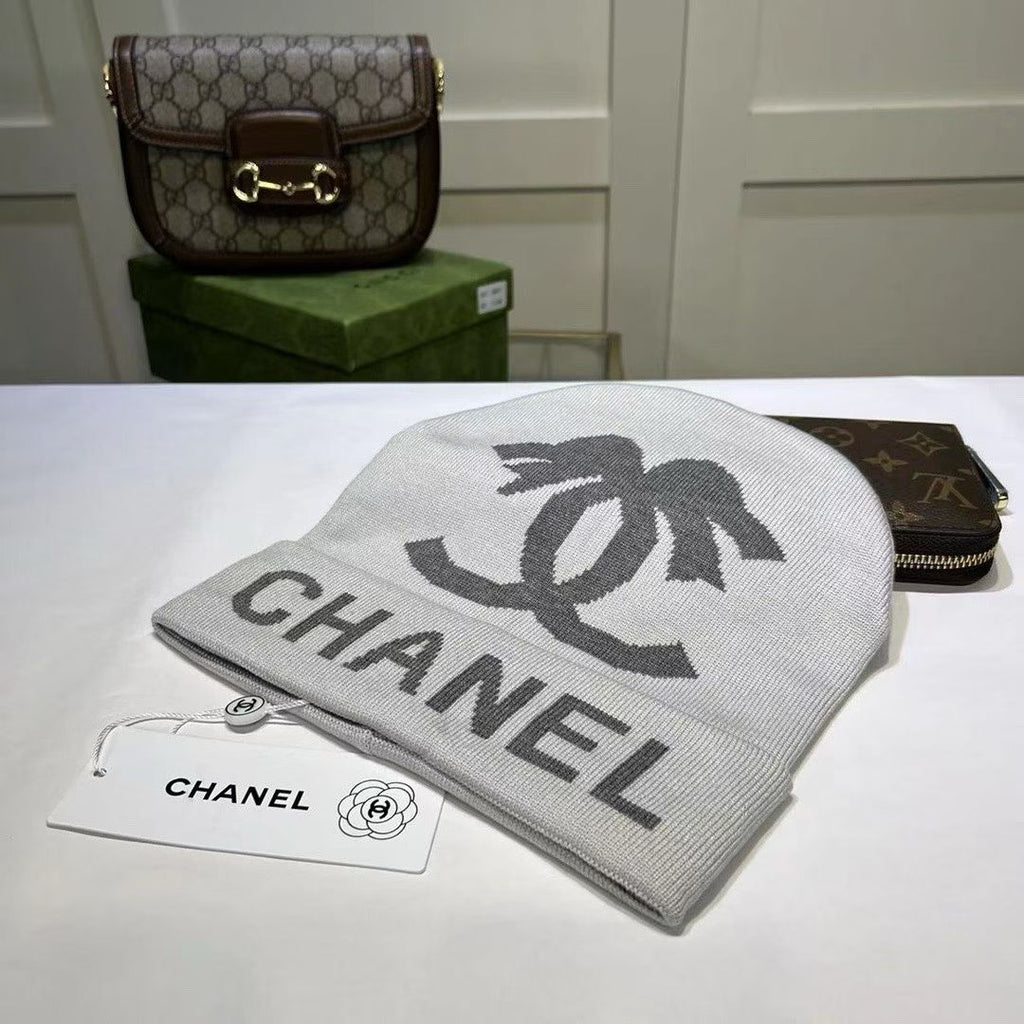 M1R86C40 Fashion hats