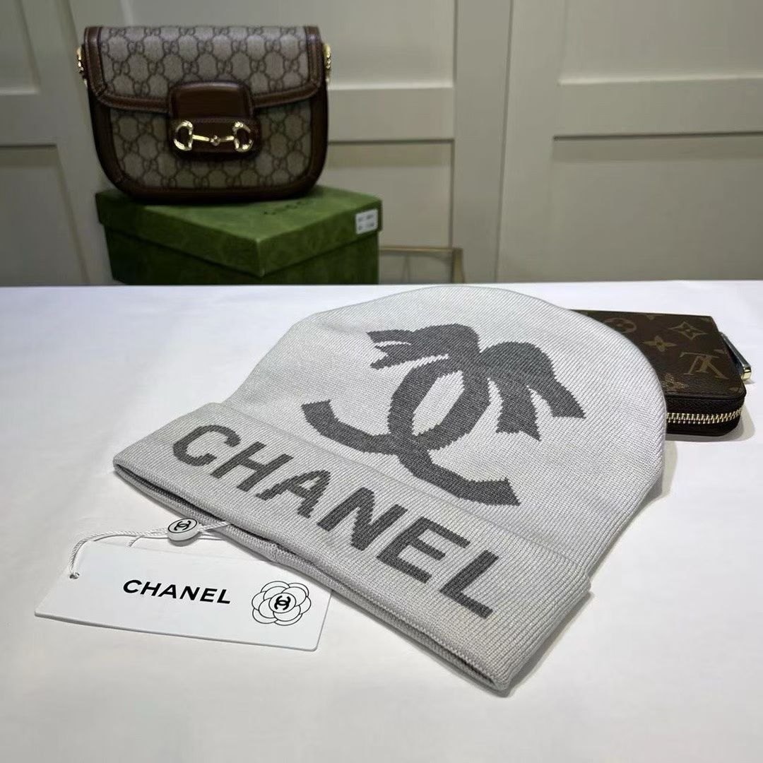M1R86C40 Fashion hats