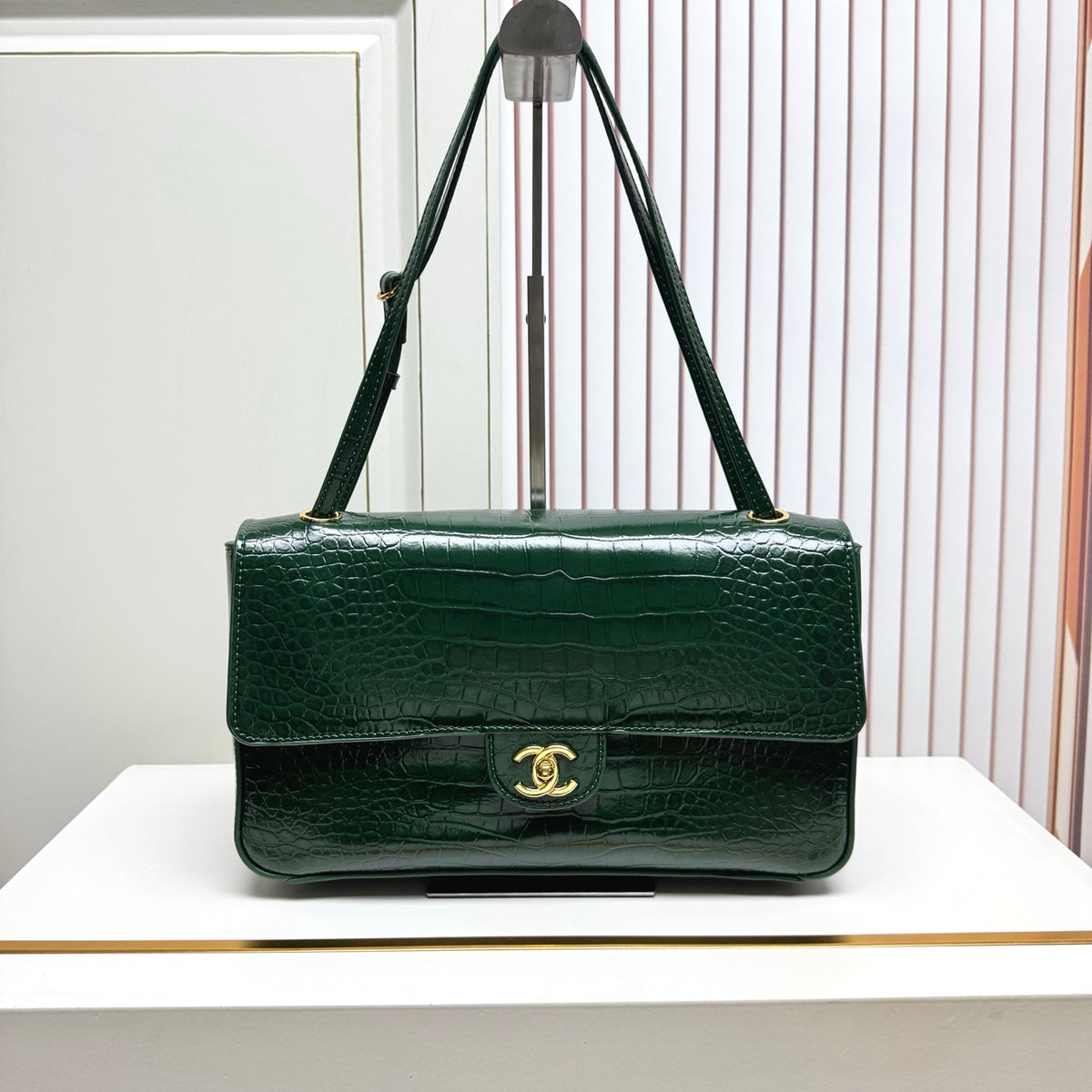 B1N96C37 Popular leather bag
