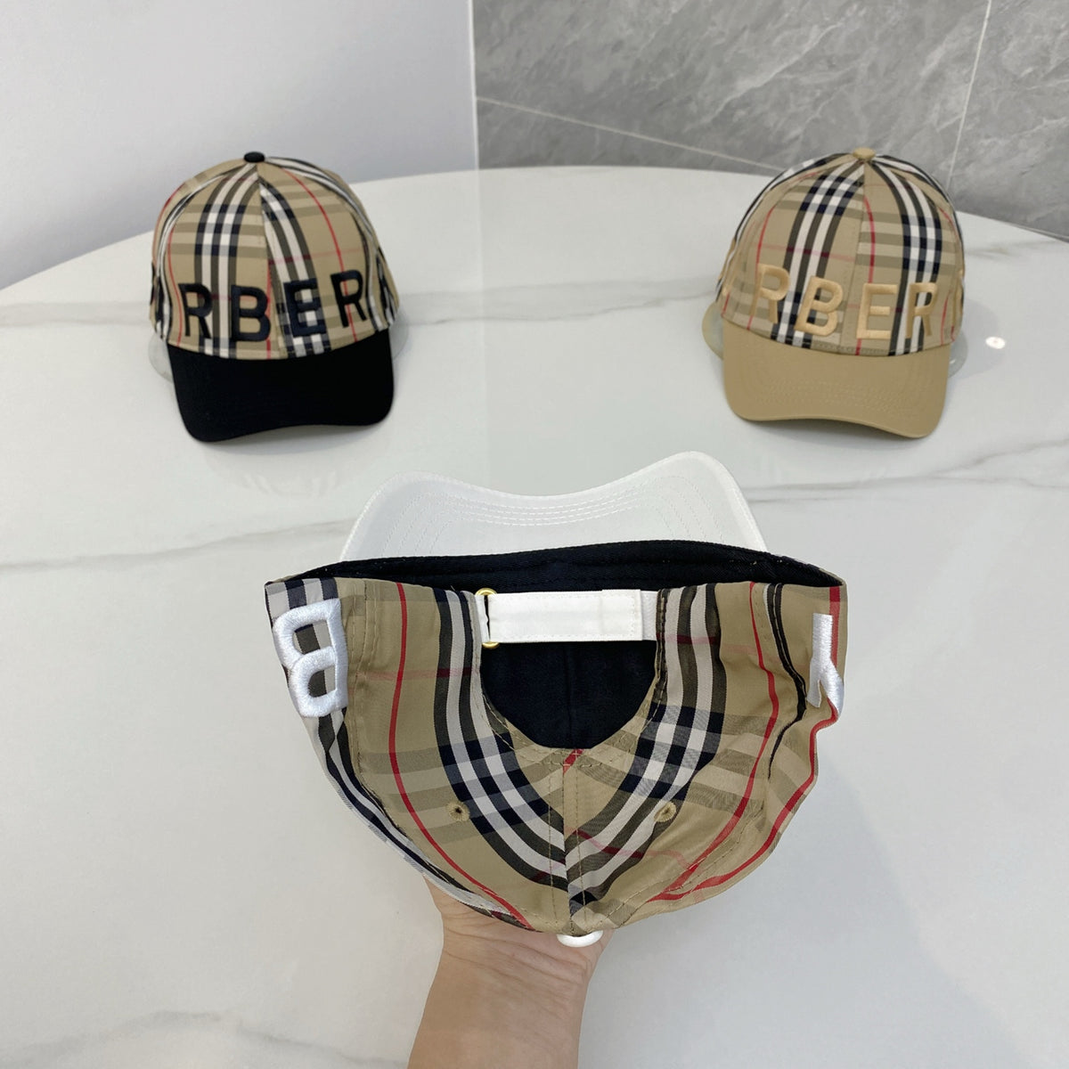 M1R86R107 Fashion hats