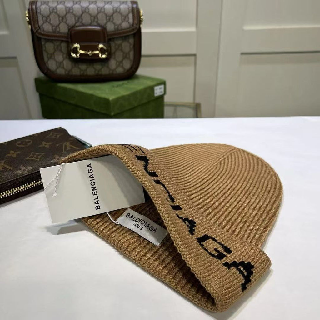 M1R86J86 Fashion hats