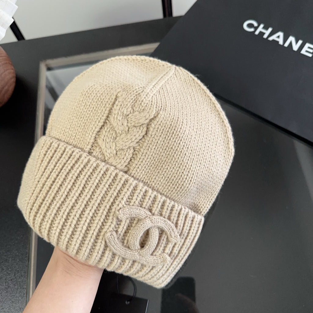 M1R86C22 Fashion hats