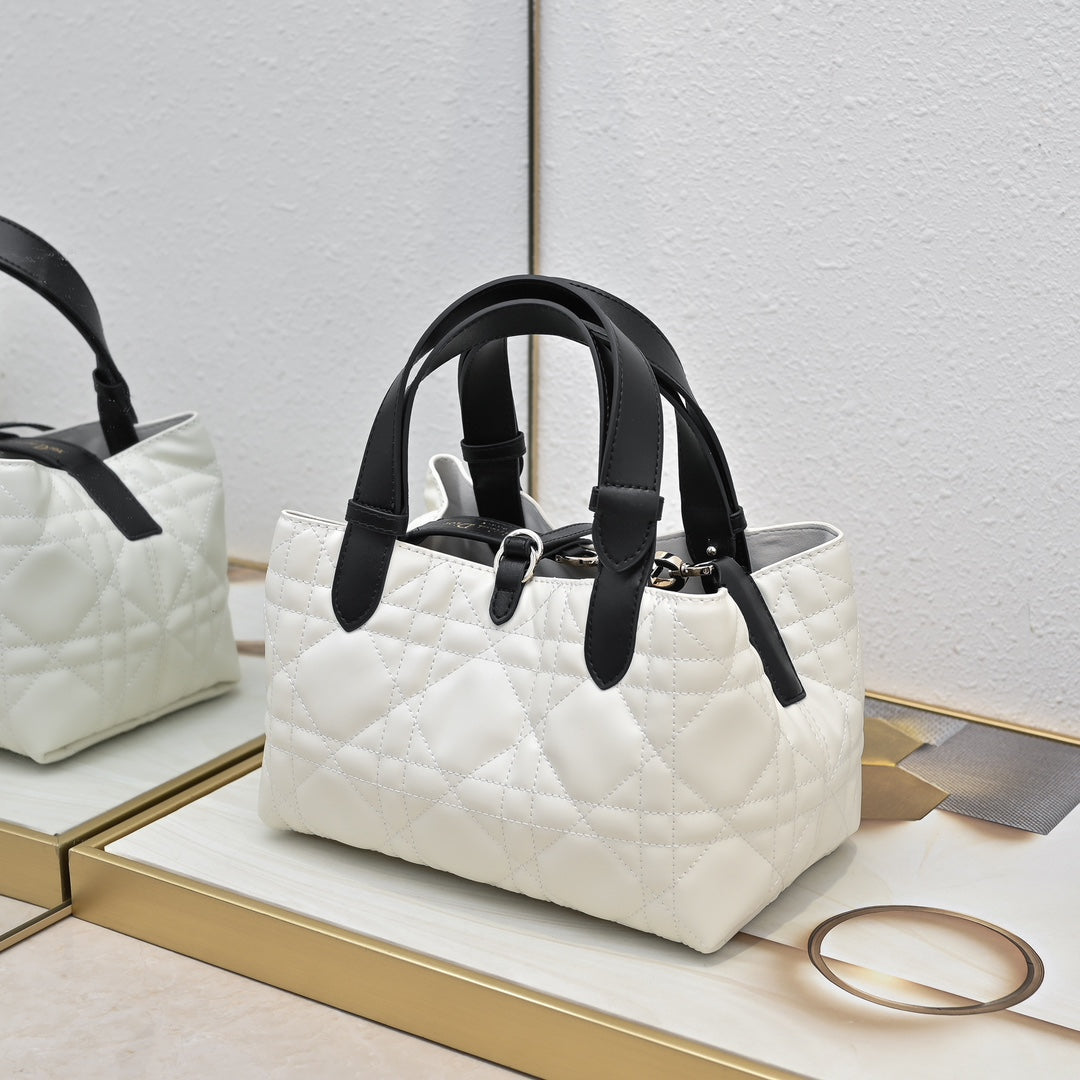 B1R76D40 Fashion leather bag