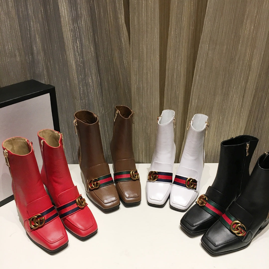 Z2P96B24 Popular high-quality shoes