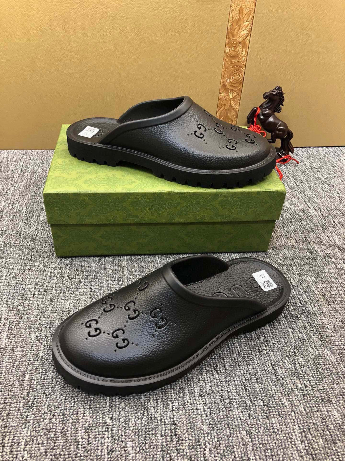 54B26Z Popular slippers
