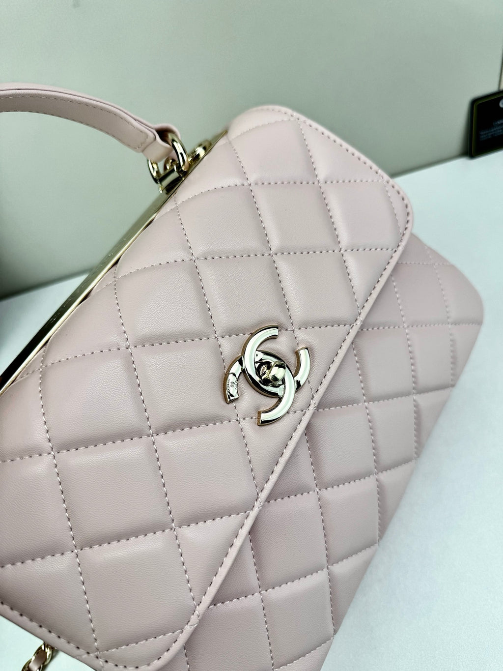 B1X76C8 Fashion leather bag