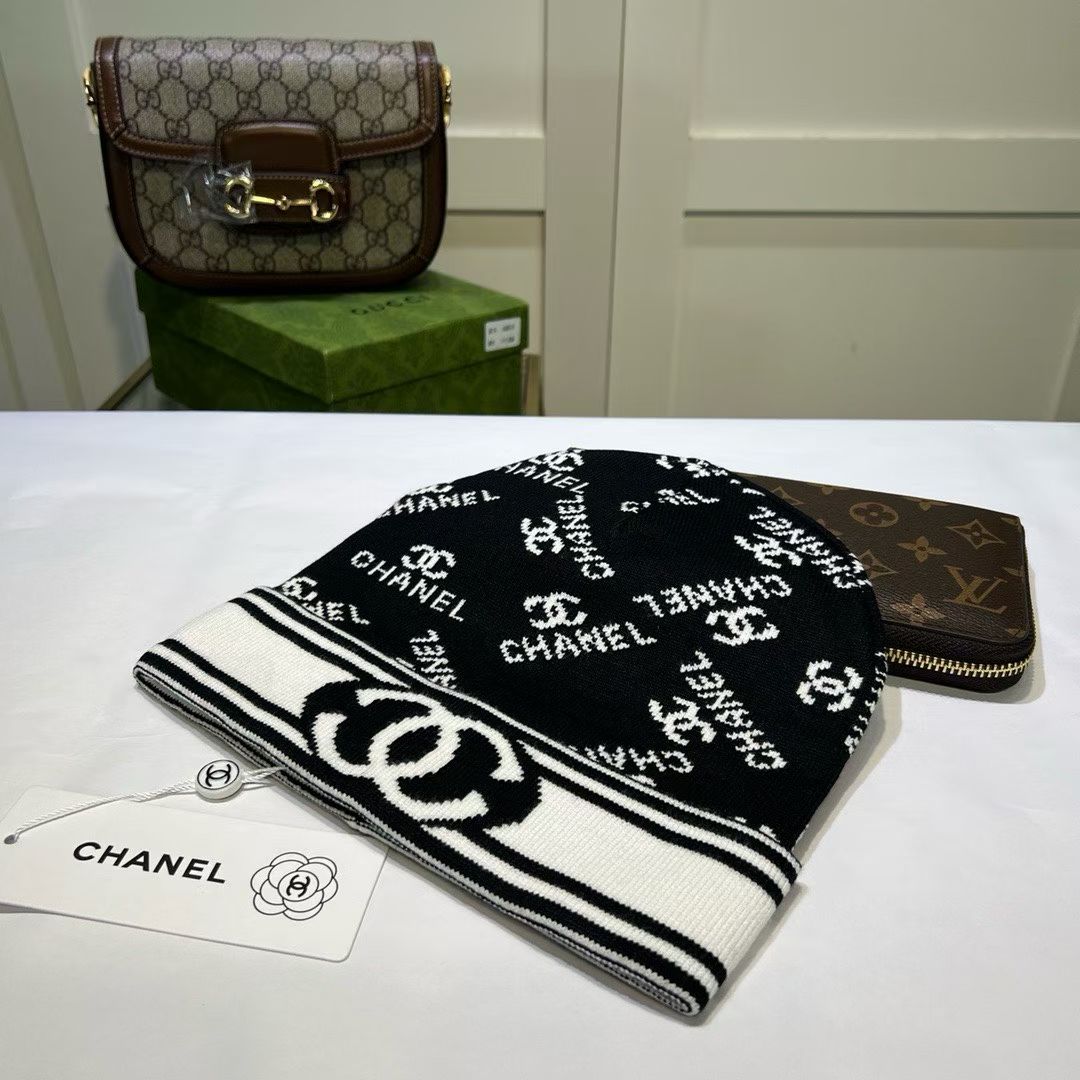 M1R86C54 Fashion hats