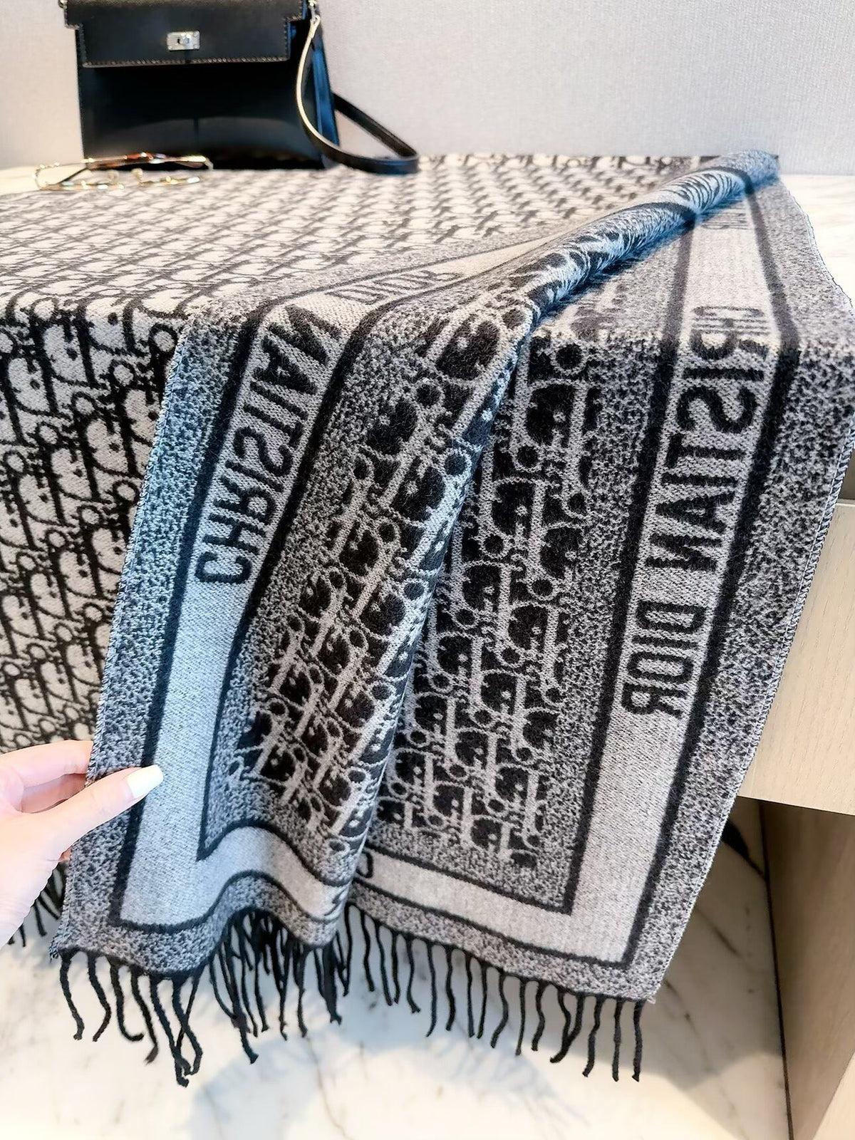 W1R96D1 Popular Winter Scarves