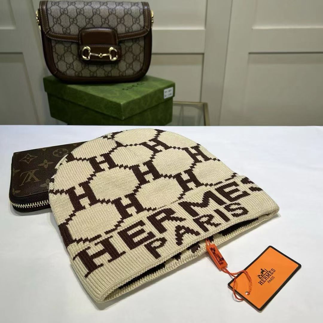 M1R86H43 Fashion hats