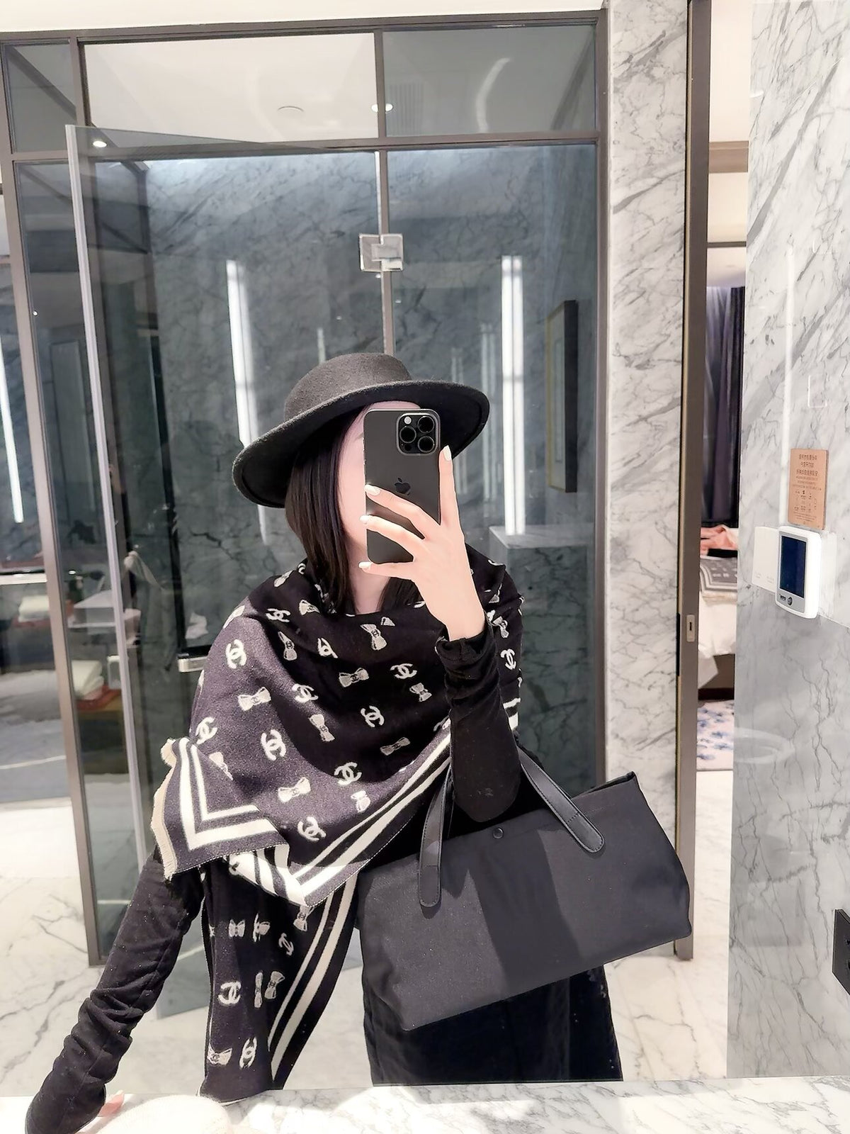 W1R86C110 Popular Winter Scarves