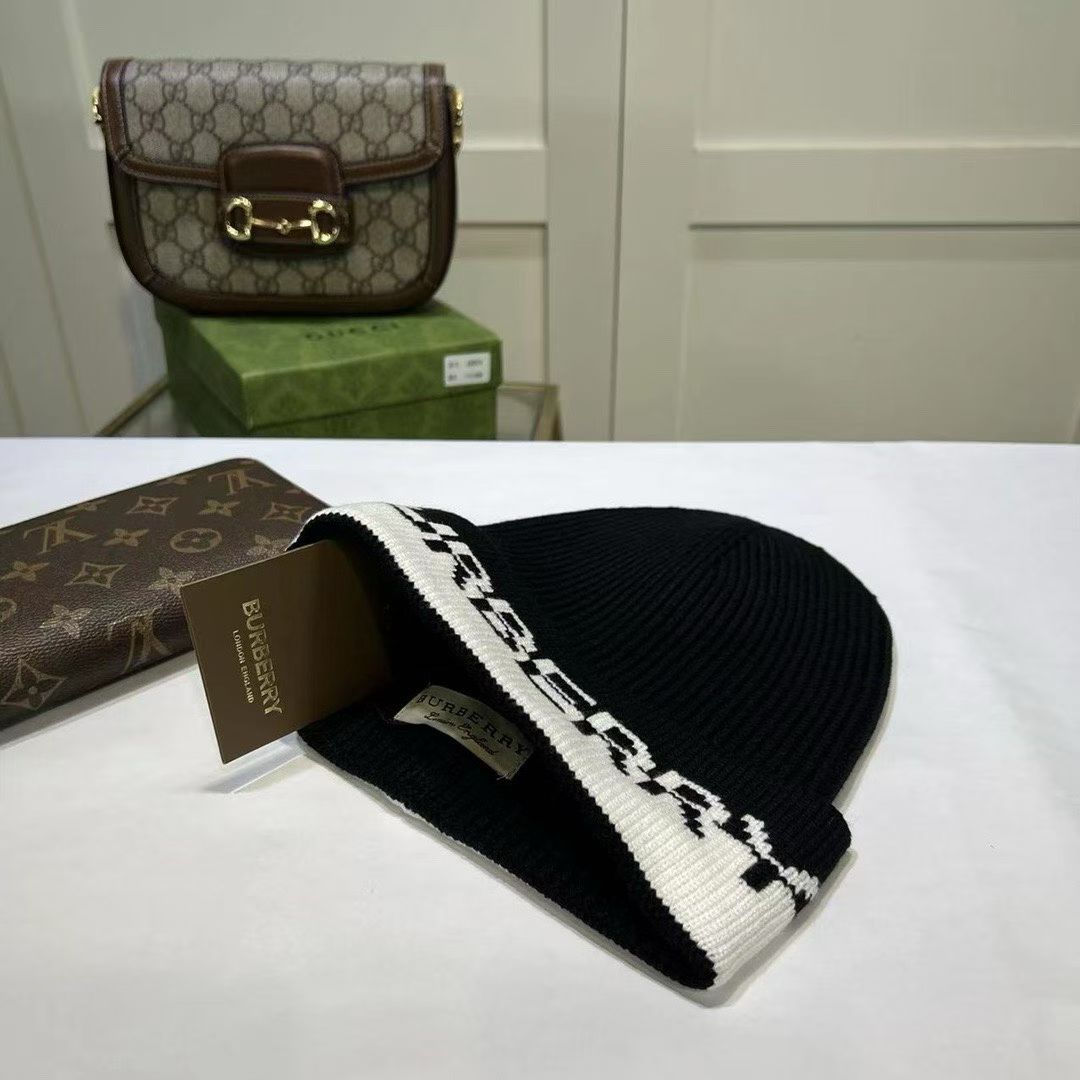 M1R86R80 Fashion hats