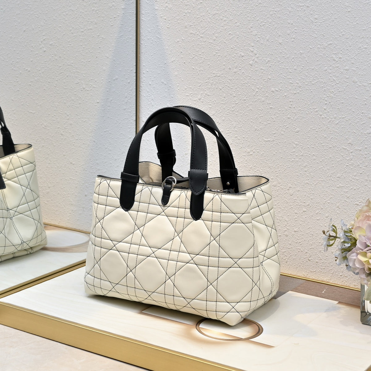 B1R76D40 Fashion leather bag