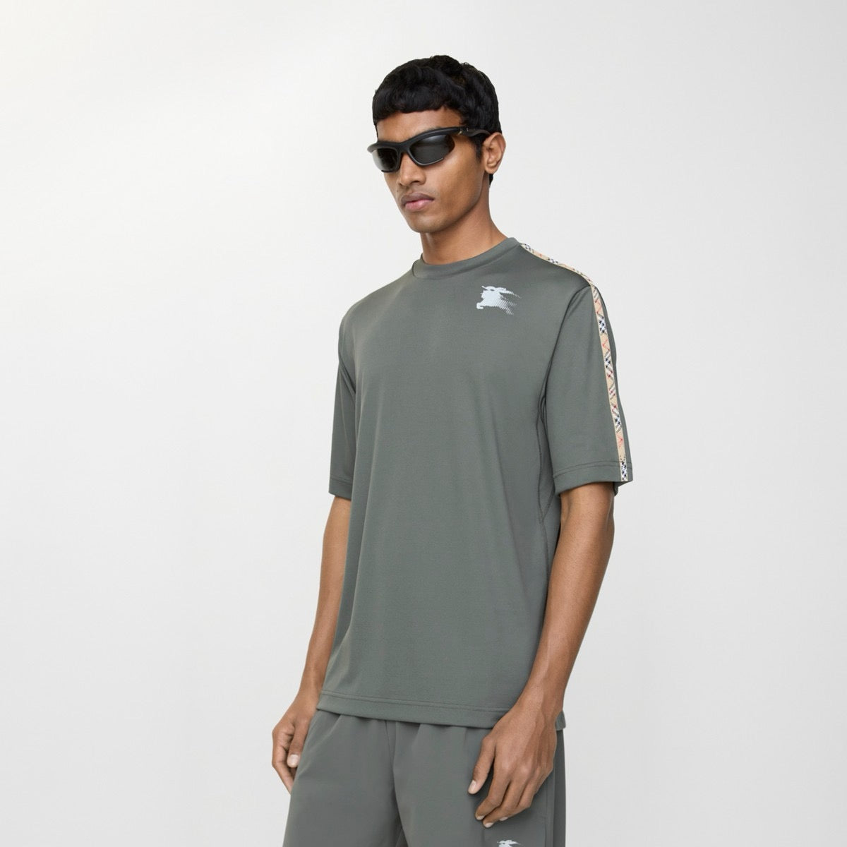 U1R86R7 Fashion T-shirts