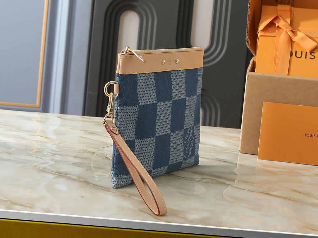 B1R76E55 Fashion bag