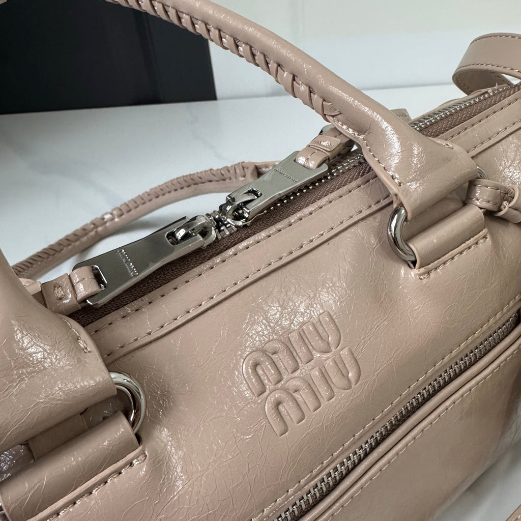 B1R76A21 Fashion leather bag
