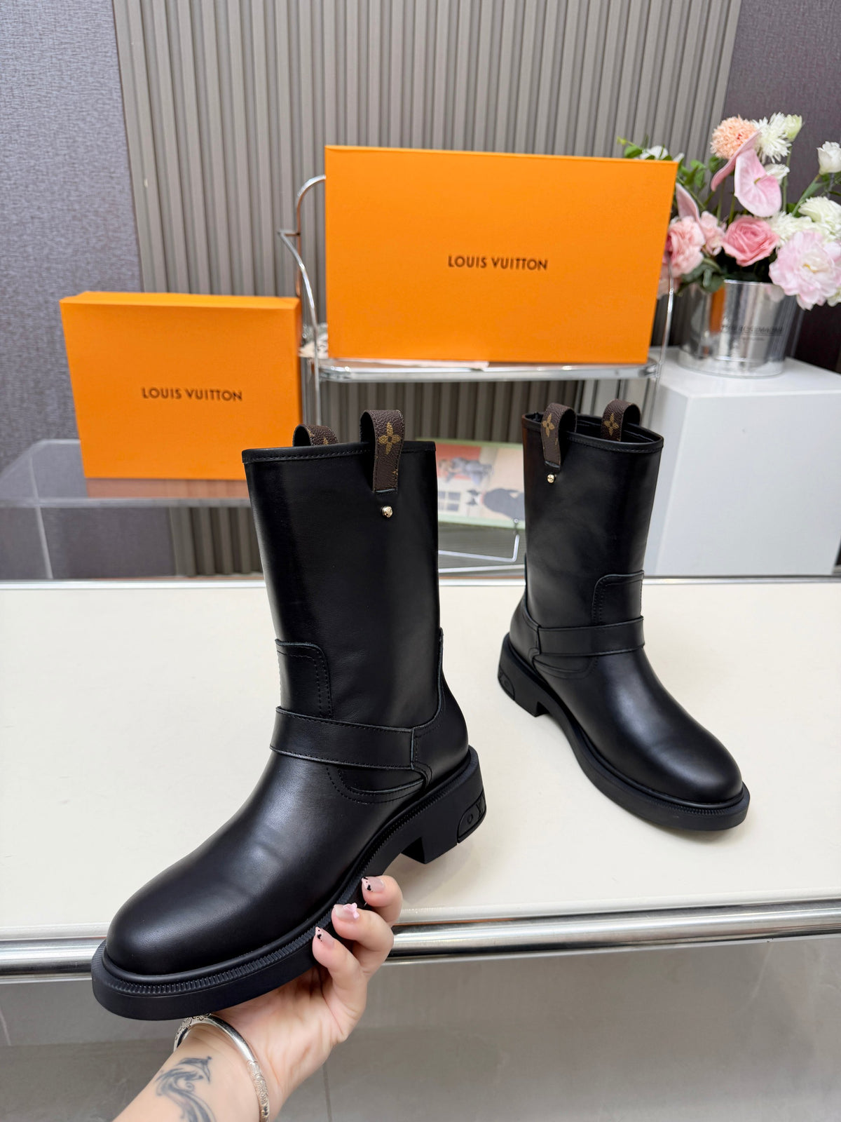 Z2P106E22 Fashion high-quality shoes