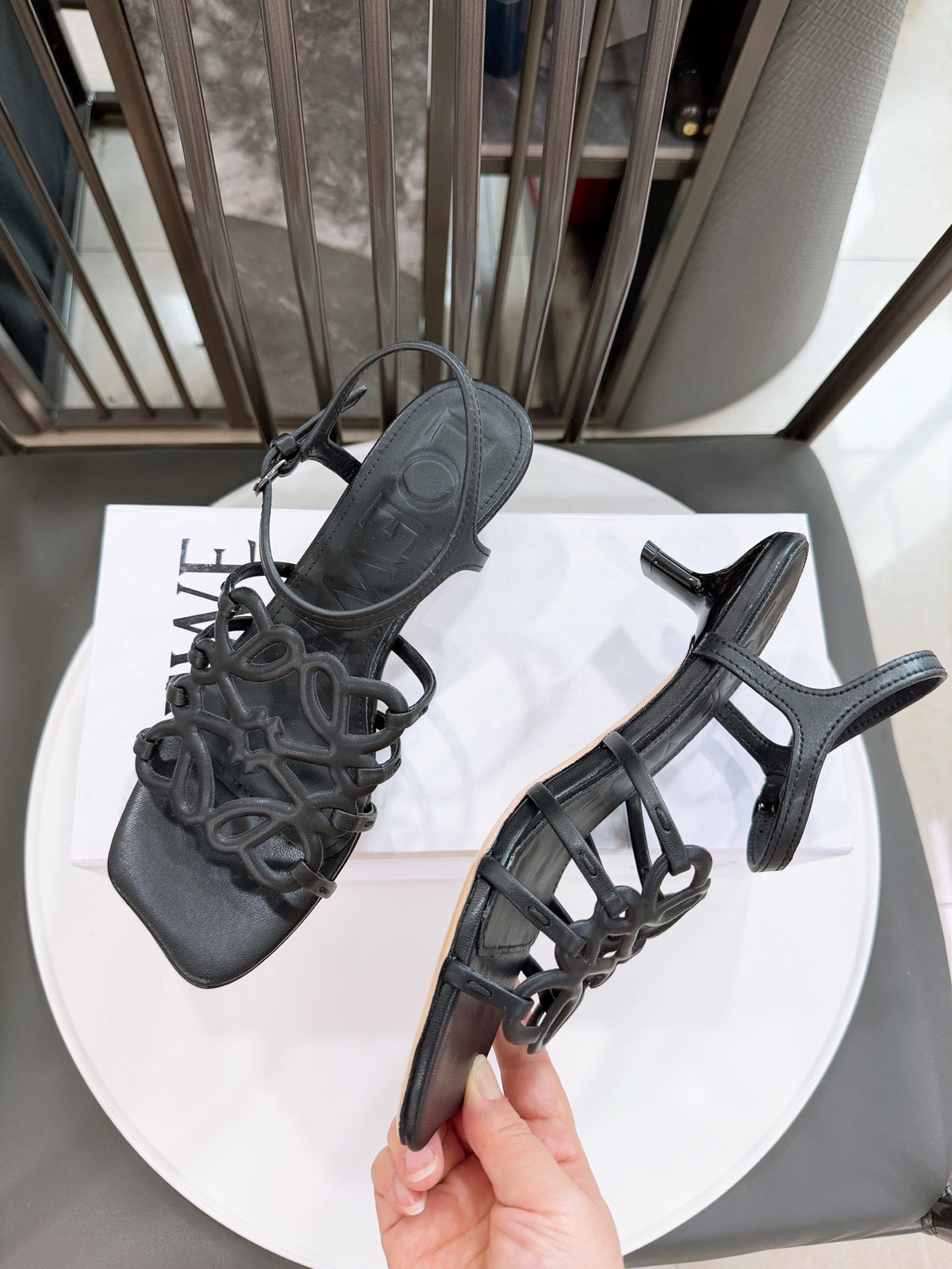 Z2R76A12 Popular high-quality  leather shoes