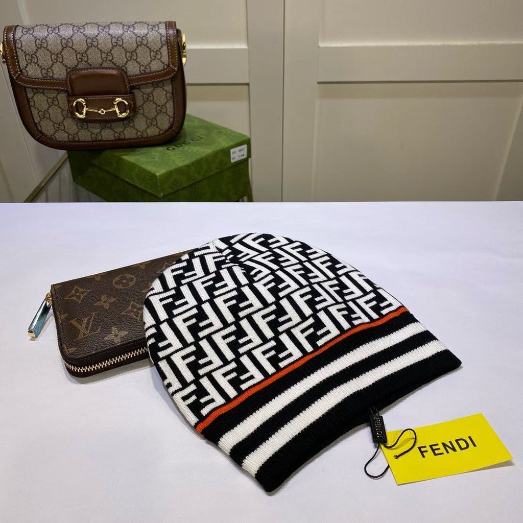 M1R86F64 Fashion hats