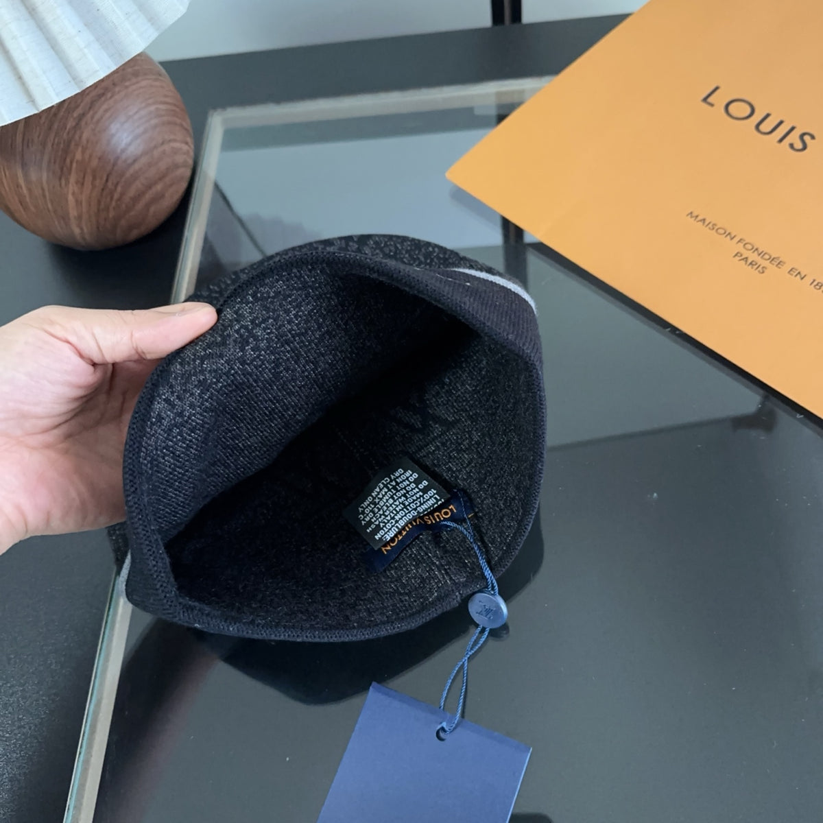M1R86E19 Fashion hats