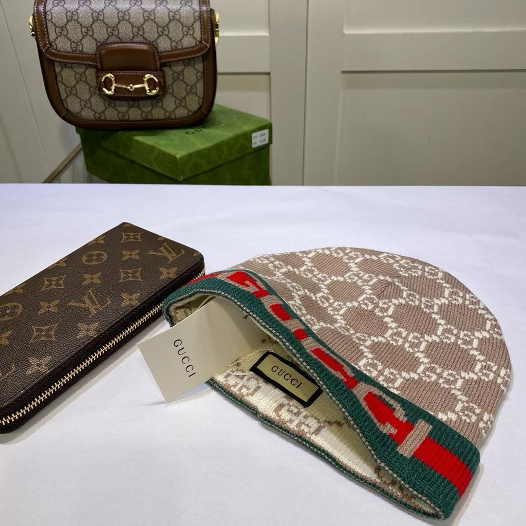 M1R86B72 Fashion hats