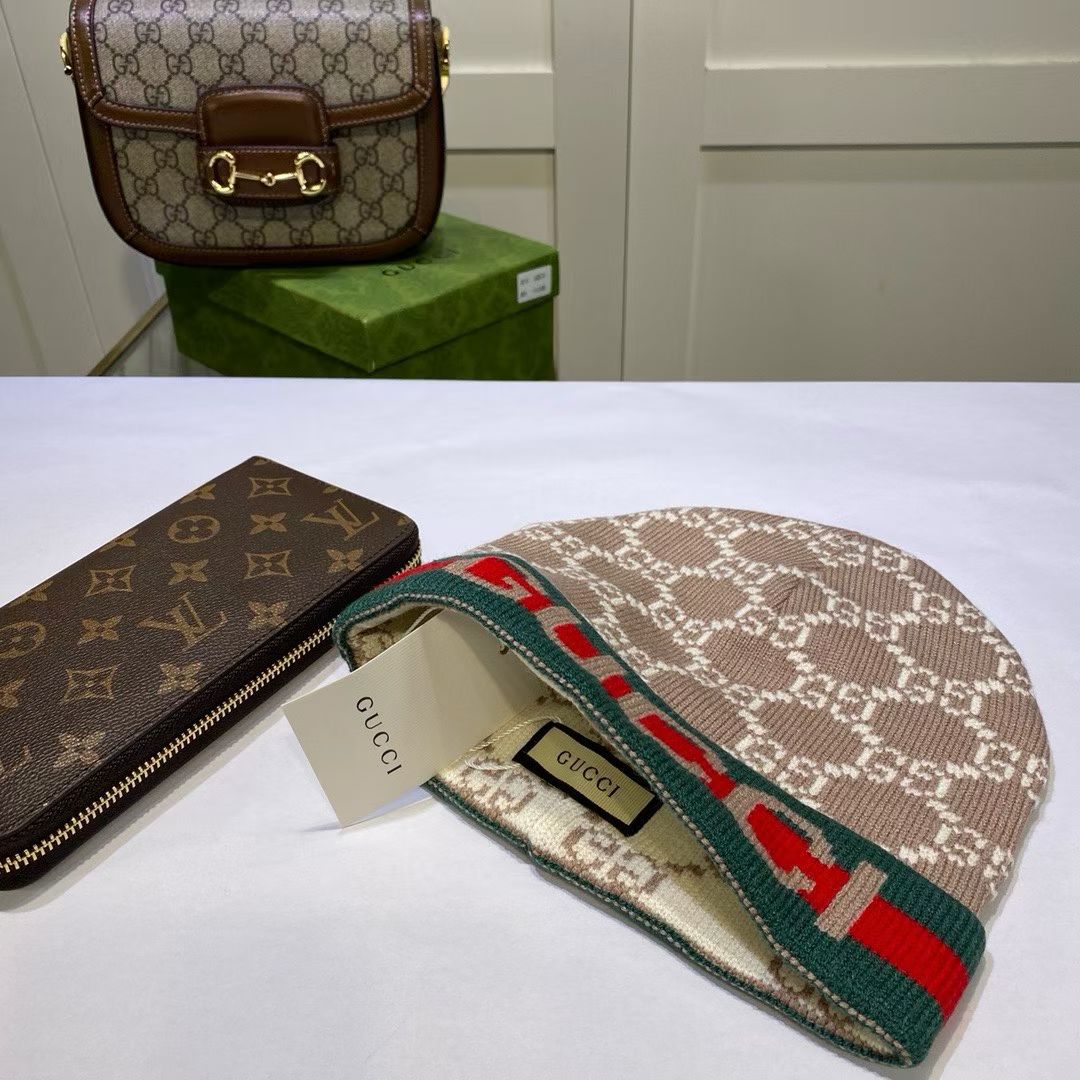 M1R86B72 Fashion hats