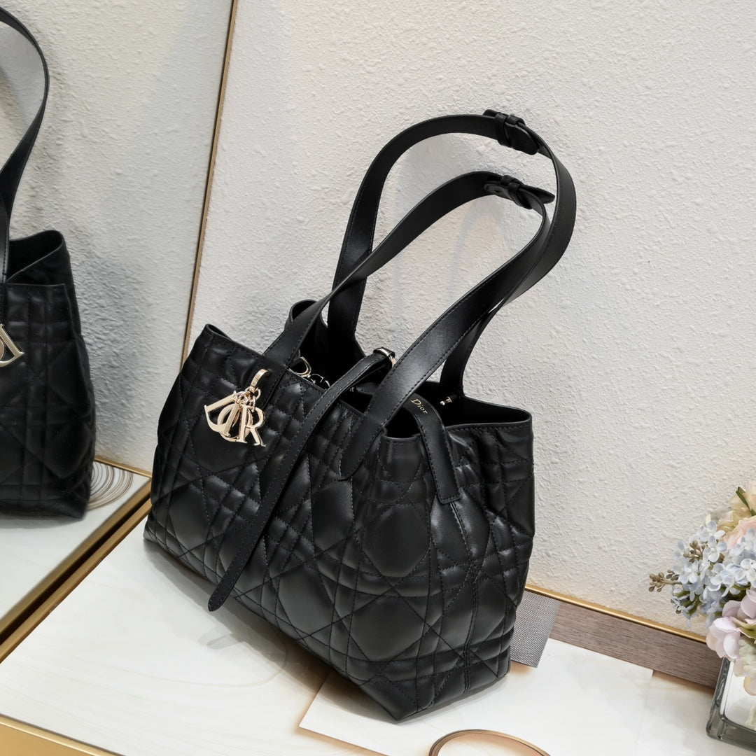 B1N66D2 Popular leather bag