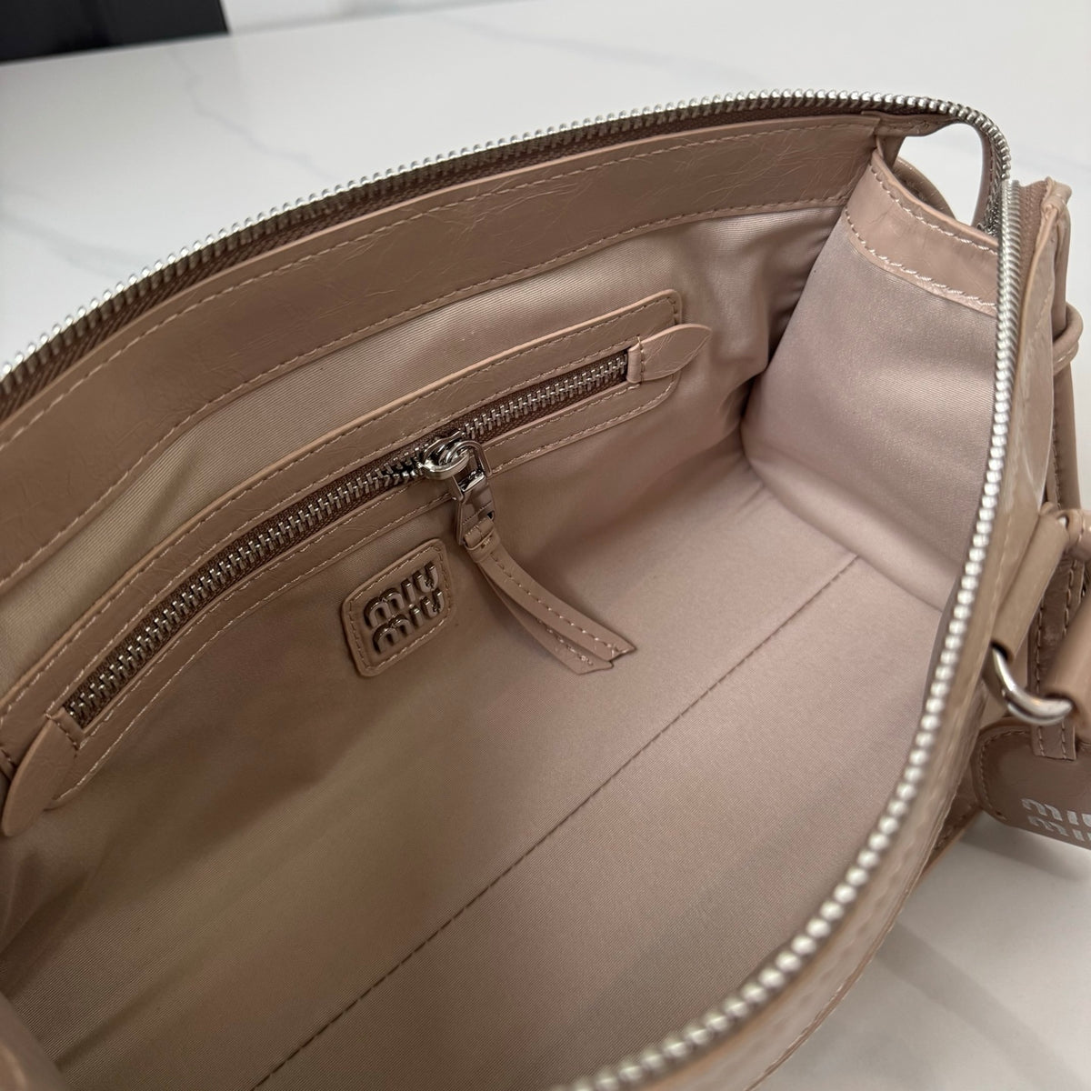 B1R76A21 Fashion leather bag