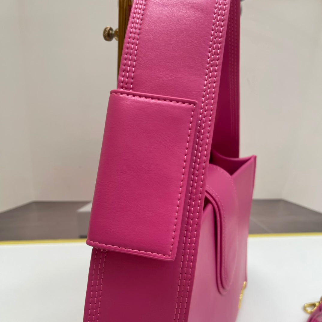 136PA25B Popular leather bag