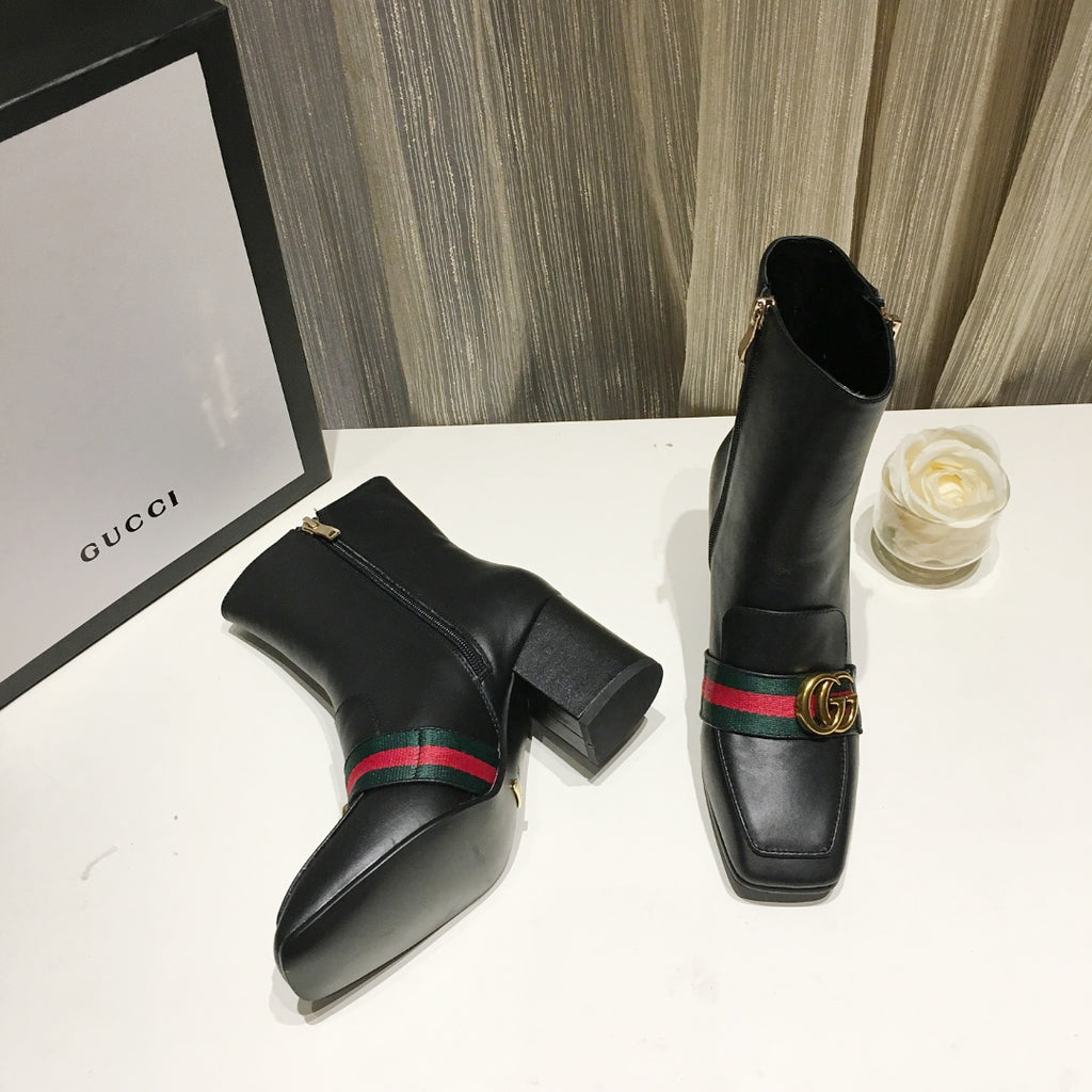Z2P96B24 Popular high-quality shoes