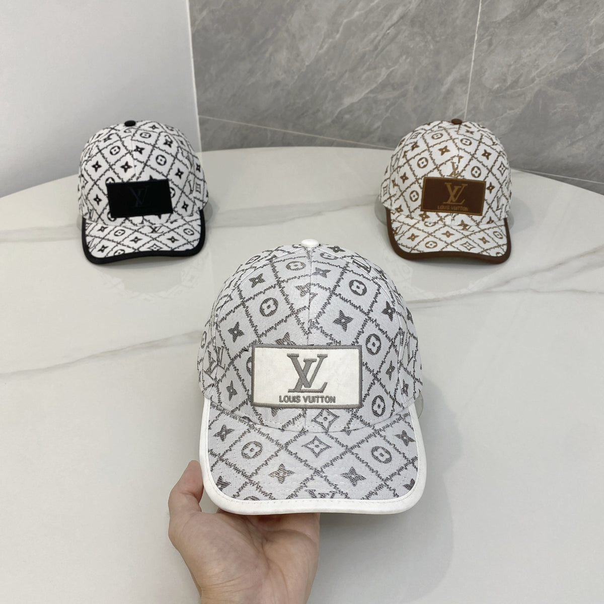 M1R86E115 Fashion hats