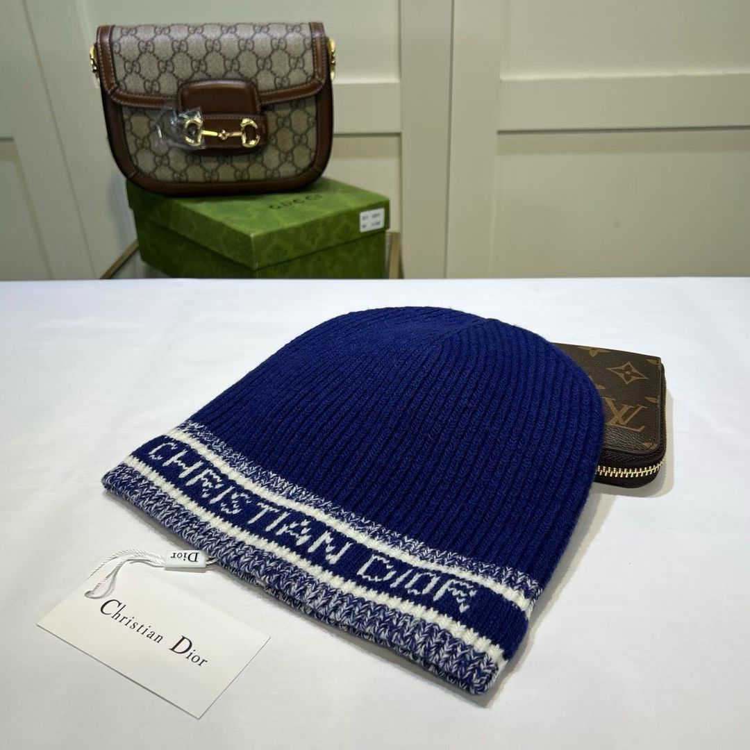 M1R86D99 Fashion hats