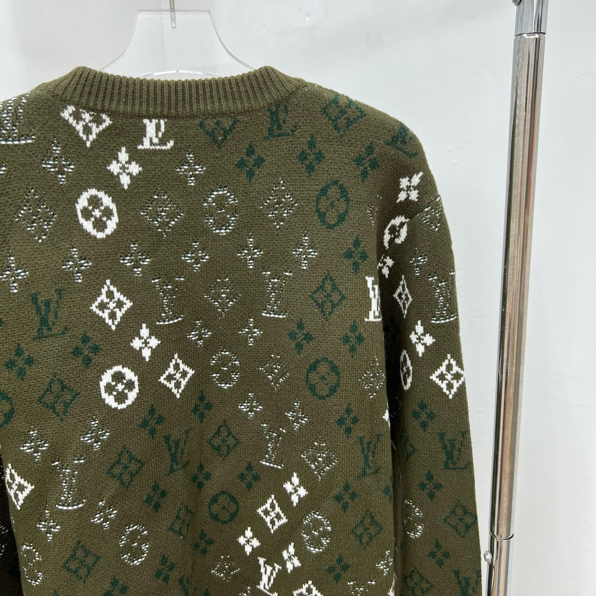 U1R86E68 Fashion Sweaters