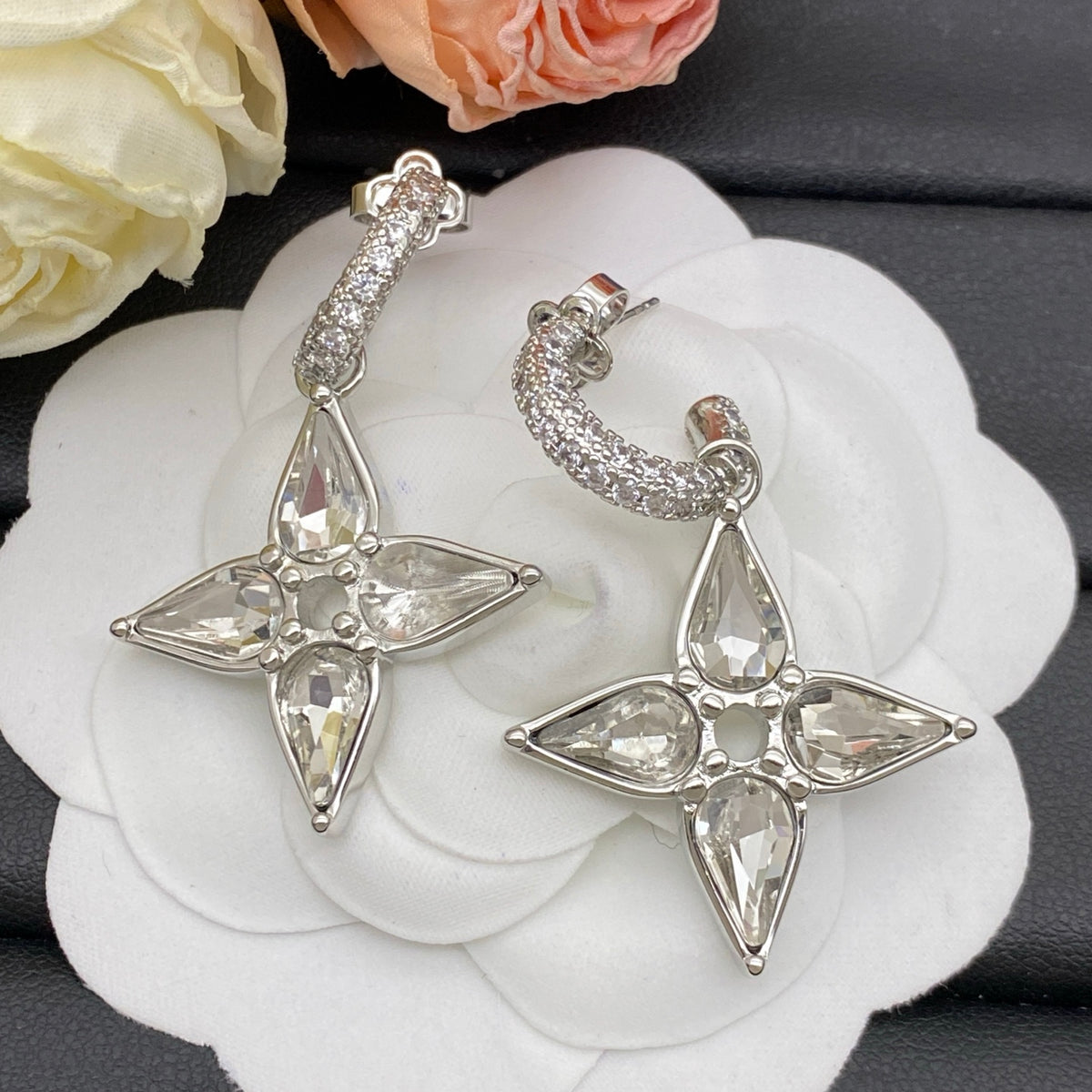 X1Z95E65E Popular Earrings
