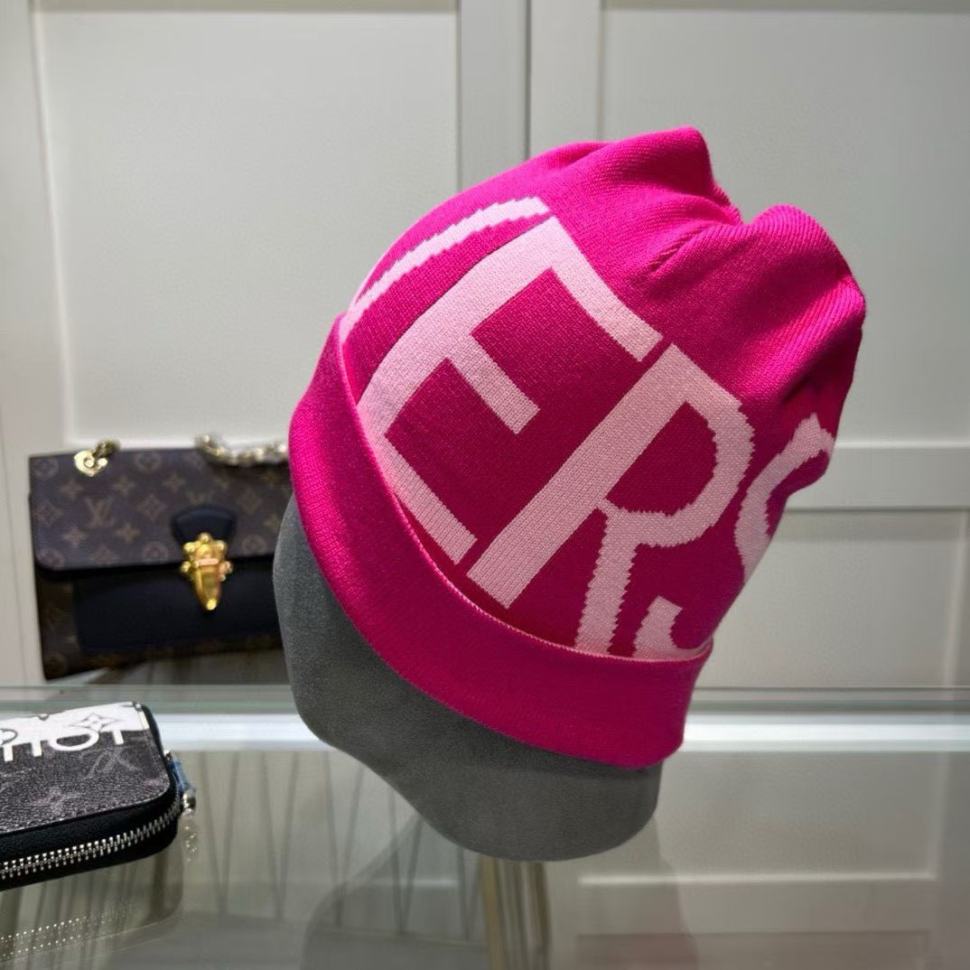 M1R86V92 Popular hats